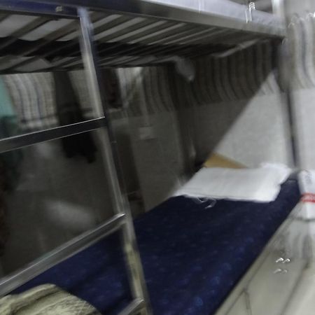 Aashiyana Dormitory Bombay Extérieur photo