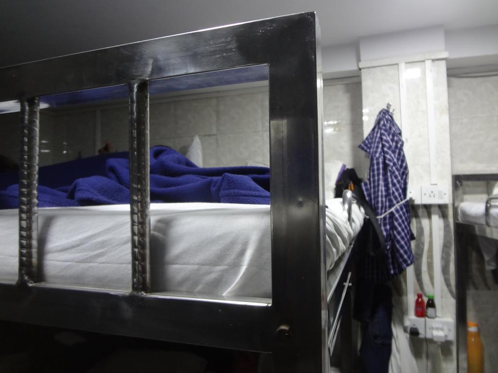 Aashiyana Dormitory Bombay Extérieur photo