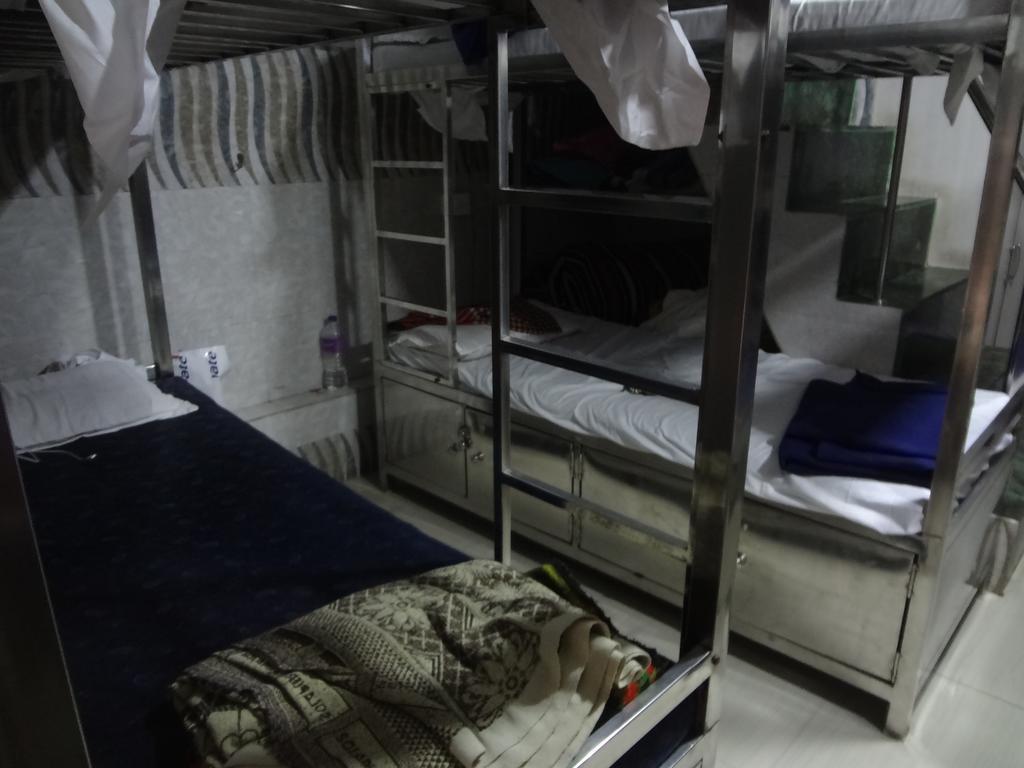 Aashiyana Dormitory Bombay Extérieur photo