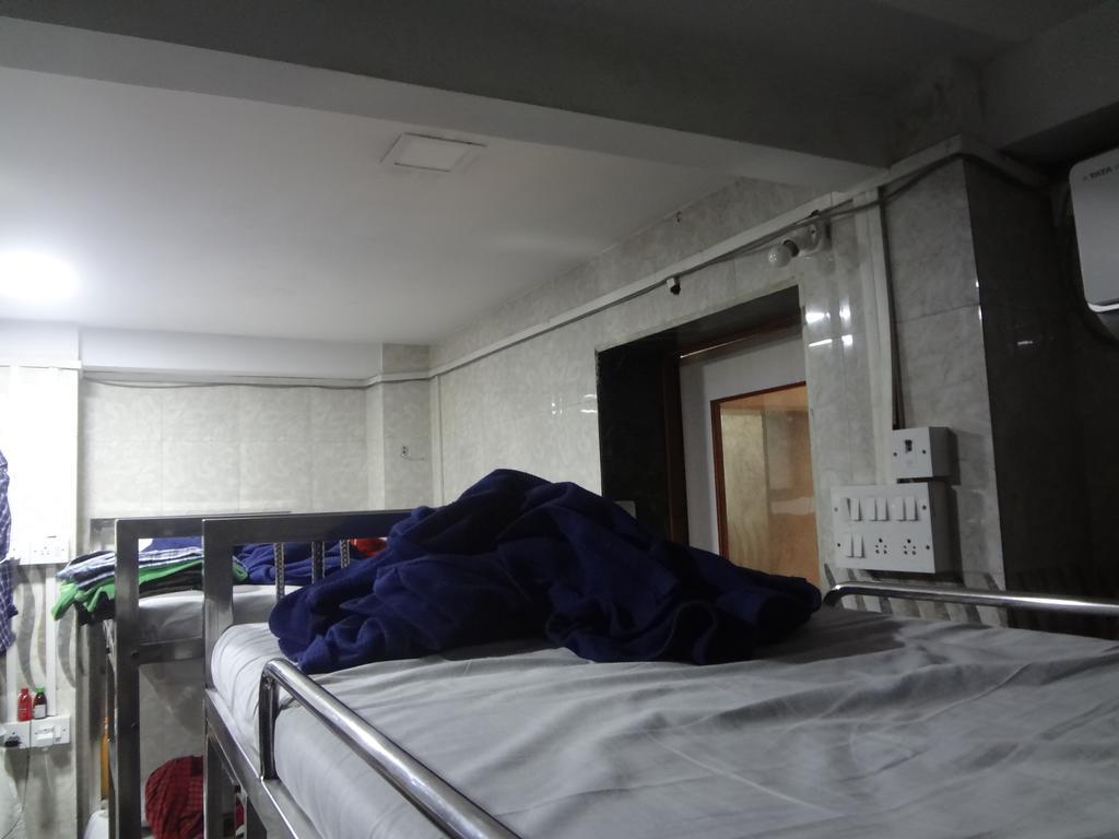 Aashiyana Dormitory Bombay Extérieur photo